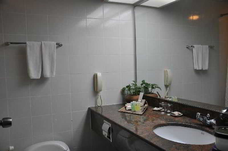 Parkcity Everly Hotel Miri Exteriör bild