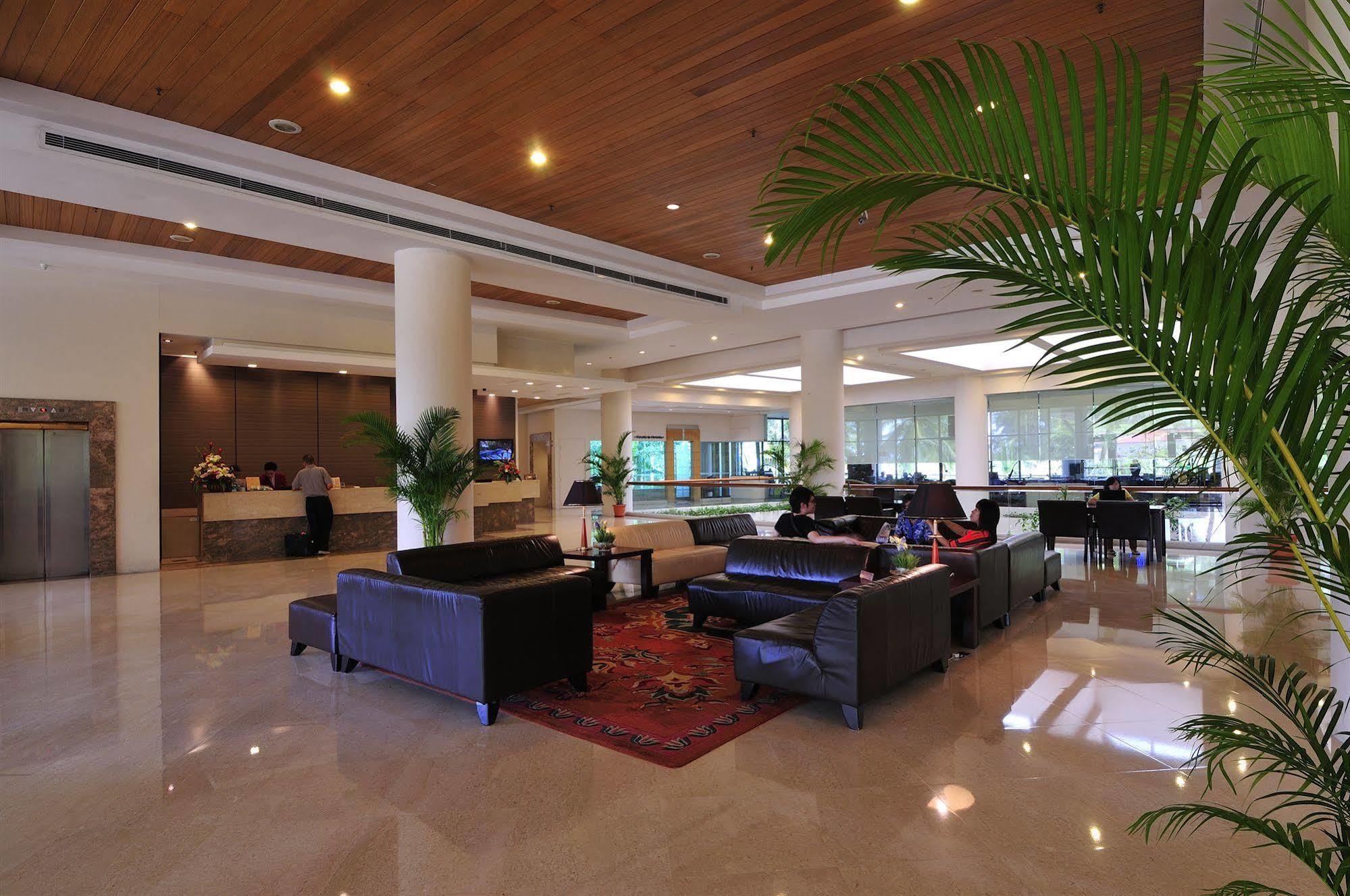 Parkcity Everly Hotel Miri Exteriör bild